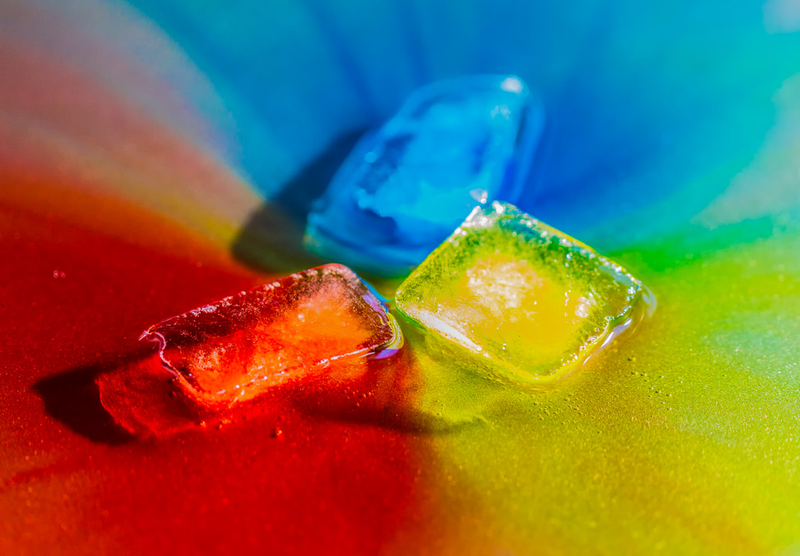 Illustration for article titled 15 Photos Taken (Mostly) In Three Colors